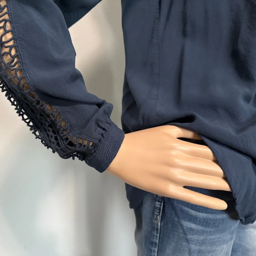 LOFT Women’s Top (Size XS) - Picture 5 of 10